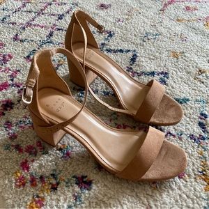 COPY - Nude short block heels 7